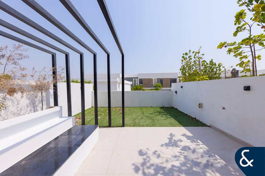 Casa adosada en Jumeirah Golf Estates,Jumeirah Luxury, 3 dormitorios, 340000 AED - 15723222 Casa adosada en Jumeirah Golf Estates,Jumeirah Luxury, 3 dormitorios, 340000 AED - 15723222