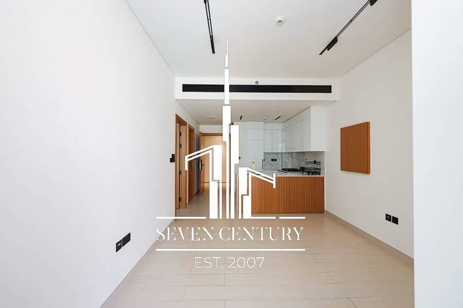 Modern | Pool View | 2 Balconies | Alexa Operator Modern | Pool View | 2 Balconies | Alexa Operator