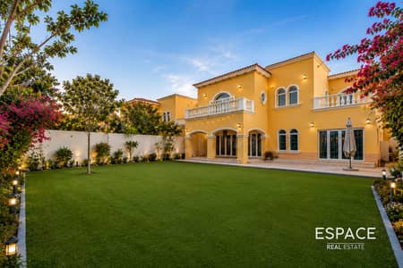 5 Bedroom Villa for Rent in Jumeirah Park, Dubai - Large Plot | Back to Back | Well Maintained 5 Bedroom Villa for Rent in Jumeirah Park, Dubai - Large Plot | Back to Back | Well Maintained
