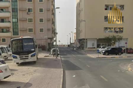 Plot for Sale in Al Nakhil, Ajman - Commercial land on Ajman Corniche, freehold ownership