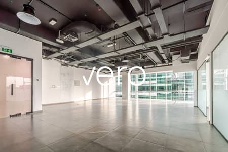 Office for Rent in Sheikh Zayed Road, Dubai - Premium Office | Corner Unit | DEWA Included