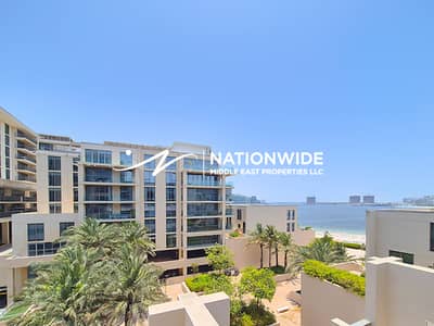 6 Bedroom Villa for Rent in Al Raha Beach, Abu Dhabi - Luxurious 6BR Villa Ready to Move-in|Calm Living 6 Bedroom Villa for Rent in Al Raha Beach, Abu Dhabi - Luxurious 6BR Villa Ready to Move-in|Calm Living