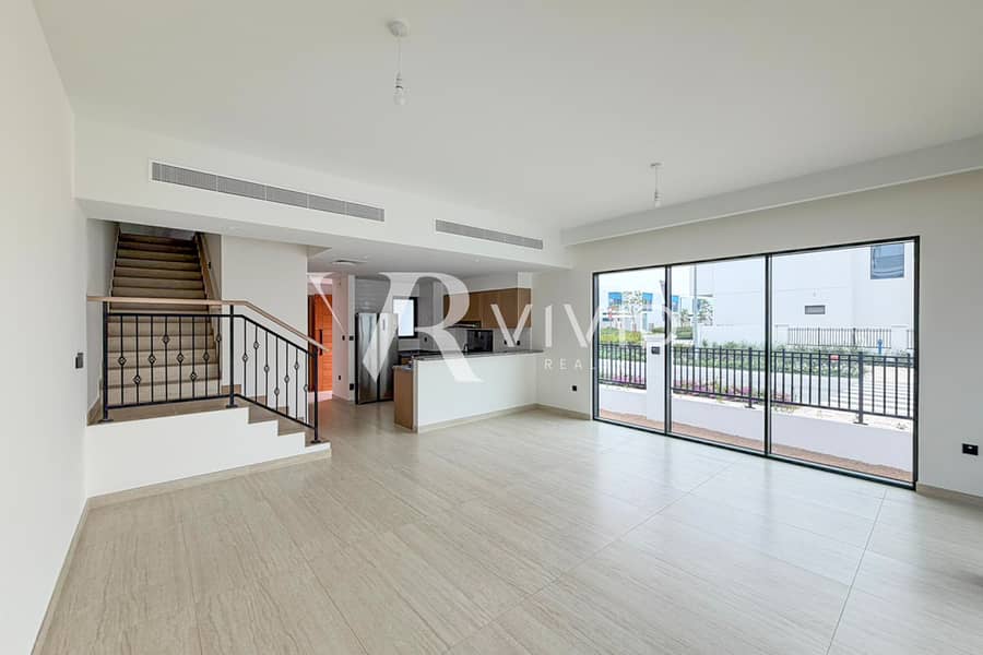 Reihenhaus in DAMAC Lagoons,Santorini, 5 schlafzimmer, 200000 AED - 15723665 Reihenhaus in DAMAC Lagoons,Santorini, 5 schlafzimmer, 200000 AED - 15723665