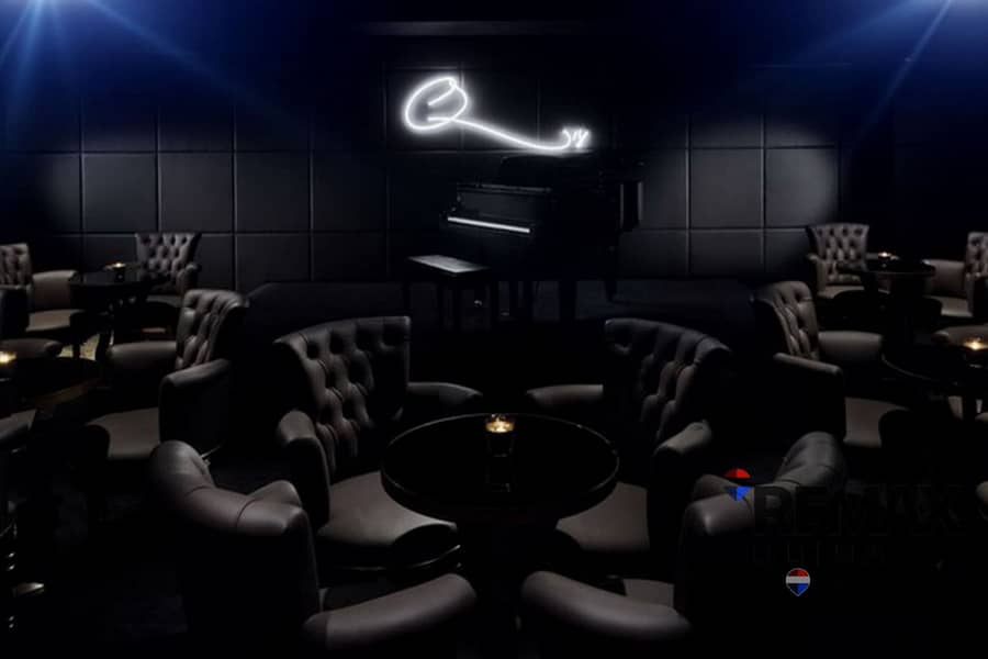 34 property_27477_6a47c02381c29_1783087139_531188782q-s-bar-and-lounge-limited-editionwide1. jpg