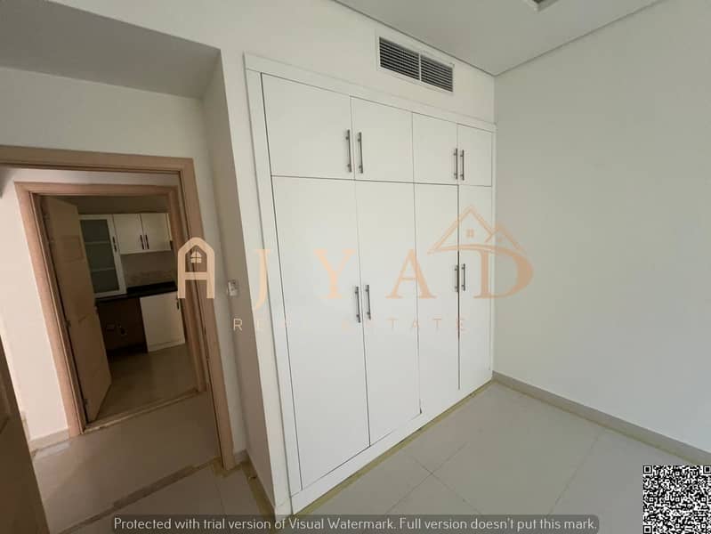 18 fabecf47-0bb4-4afd-81a2-22a8f9496d15. jpg