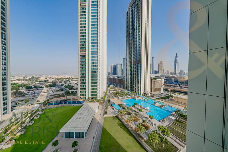 Pool View I Corner Unit I Burj Khalifa View Pool View I Corner Unit I Burj Khalifa View