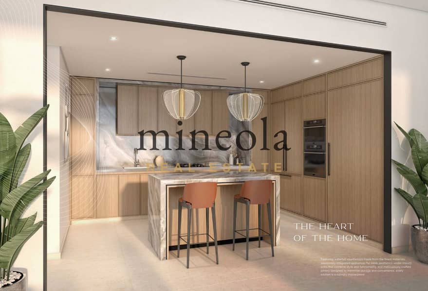 7 azizi-venice-brochure-28. jpg