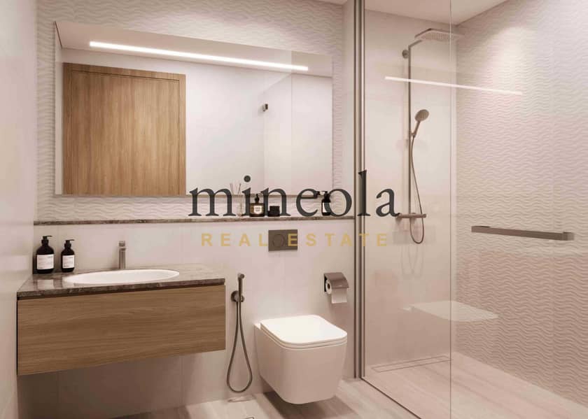 8 bathroom. jpg
