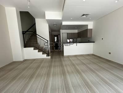 3 habitaciones Townhouse para en Alquiler en DAMAC Hills, Dubai - Casa adosada en DAMAC Hills，Greenwoods, 3 dormitorios, 175000 AED - 15728645
