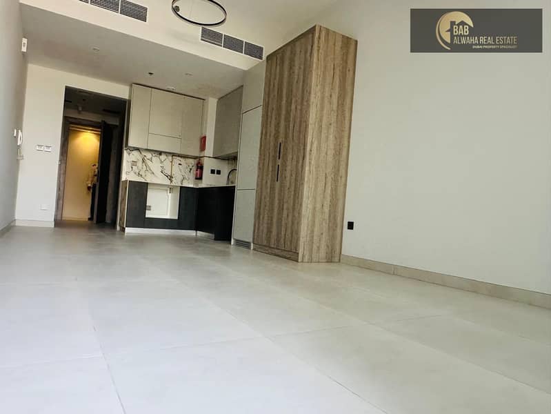 3 135a2b9b-9971-4305-9017-0aed55015331. jpg