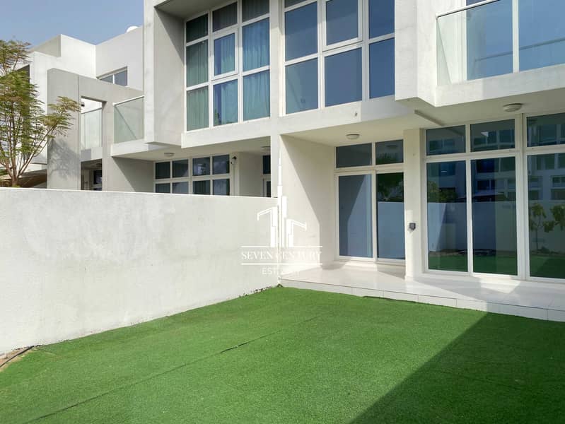 Luxury Unit | Spacious Layout | Ready To Move In Luxury Unit | Spacious Layout | Ready To Move In