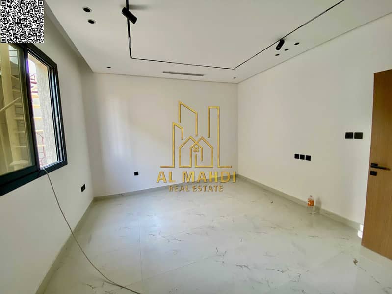 Own your dream villa Modern design, registration fees included, close to the mosque, and at a negotiable price - More