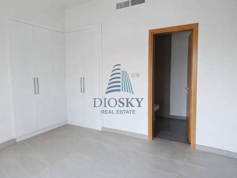 8 Image 8