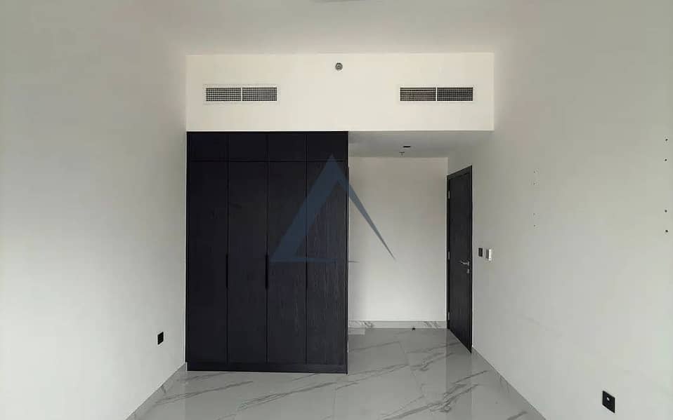4 847737051-1066x800. webp