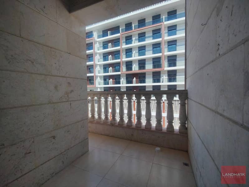 9 Balcony. jpeg