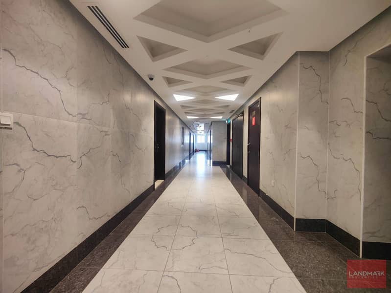 10 Hallway. jpeg