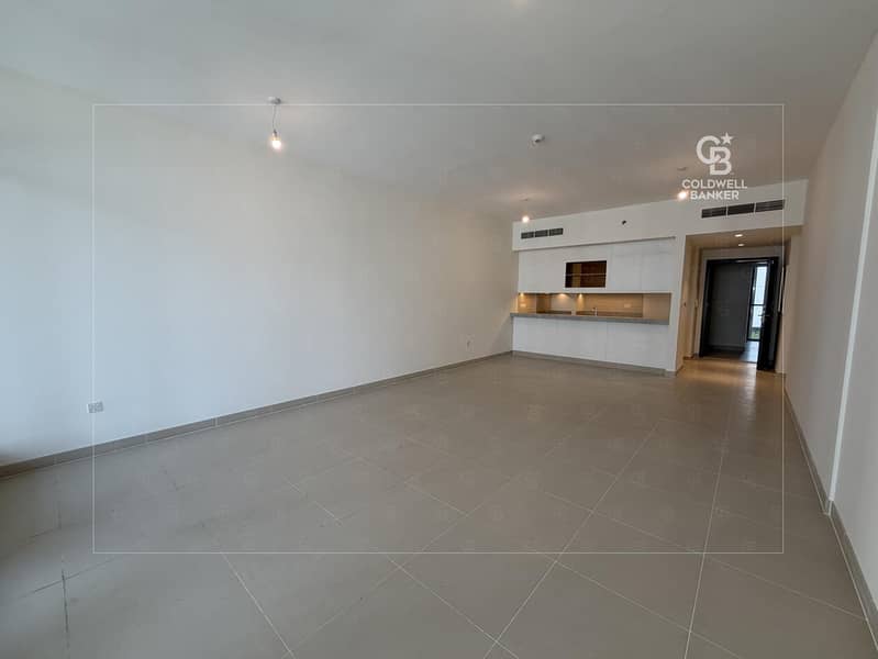 Huge Terrace | Ready to Move in | Large Layout Huge Terrace | Ready to Move in | Large Layout