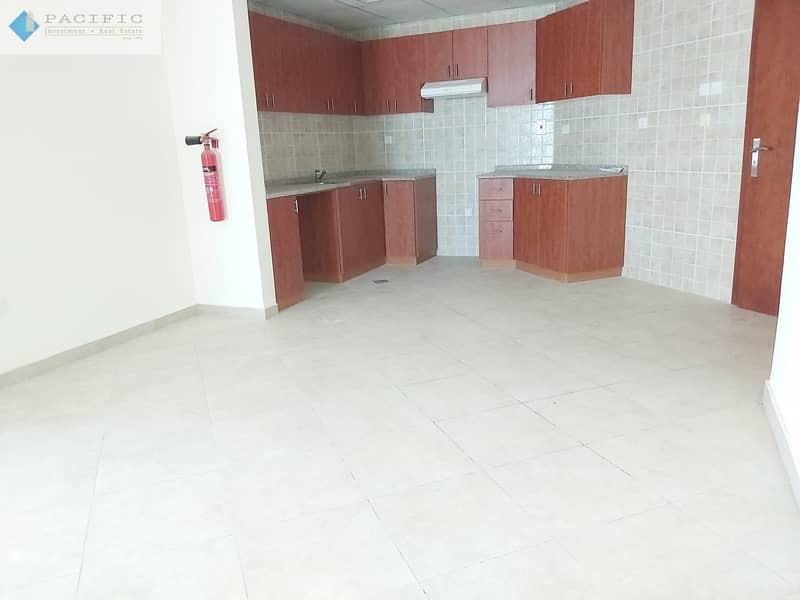 Don't Let this DEAL Slip! 2BR Dxb Gate 2