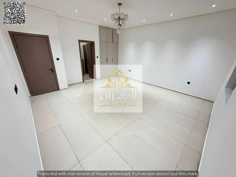 15 844038916-1066x800. webp