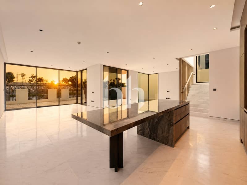 2 images image img