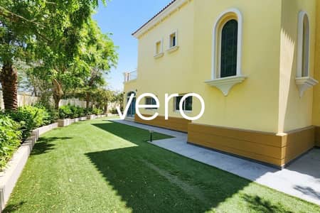 4 Schlafzimmer Villa zum zur Miete in Jumeirah Park, Dubai - Villa in Jumeirah Park，District 9, 4 schlafzimmer, 360000 AED - 15590648