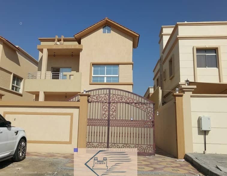 A full-featured villa in a great location near Sheikh Mohammed Bin Zayed Road