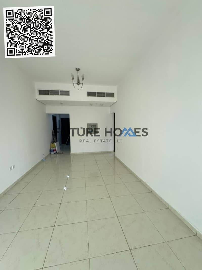 9 71be490a-be26-43b9-a022-2355b6aec3d8. jpg