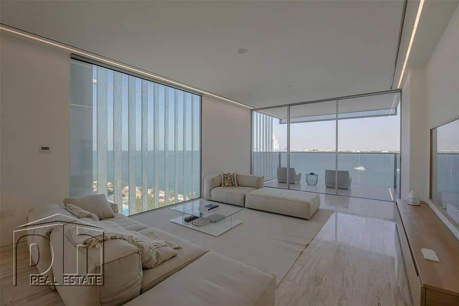 Available Now | Luxury 3 Bed | Best Views