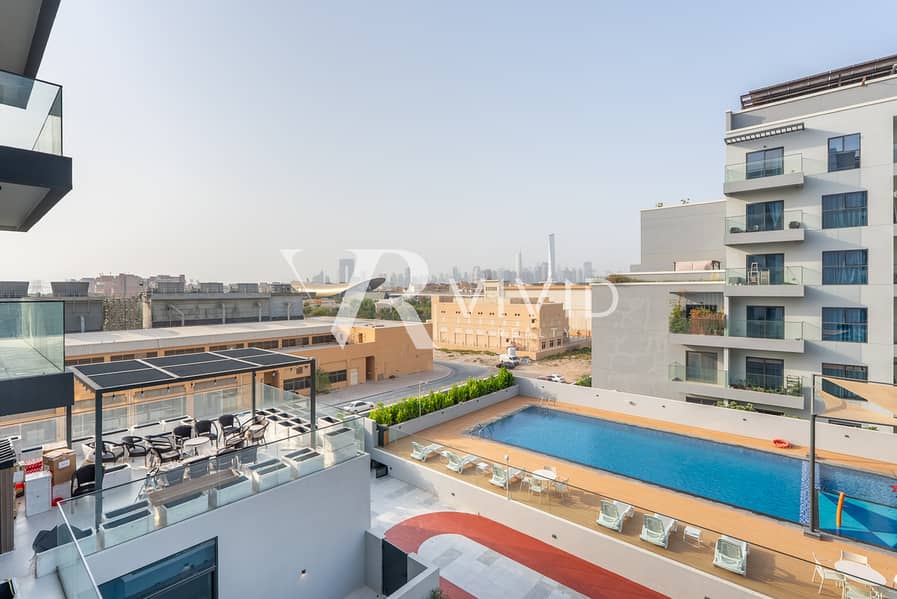 Pool n Skyline View | Bright | Biggest Layout Pool n Skyline View | Bright | Biggest Layout