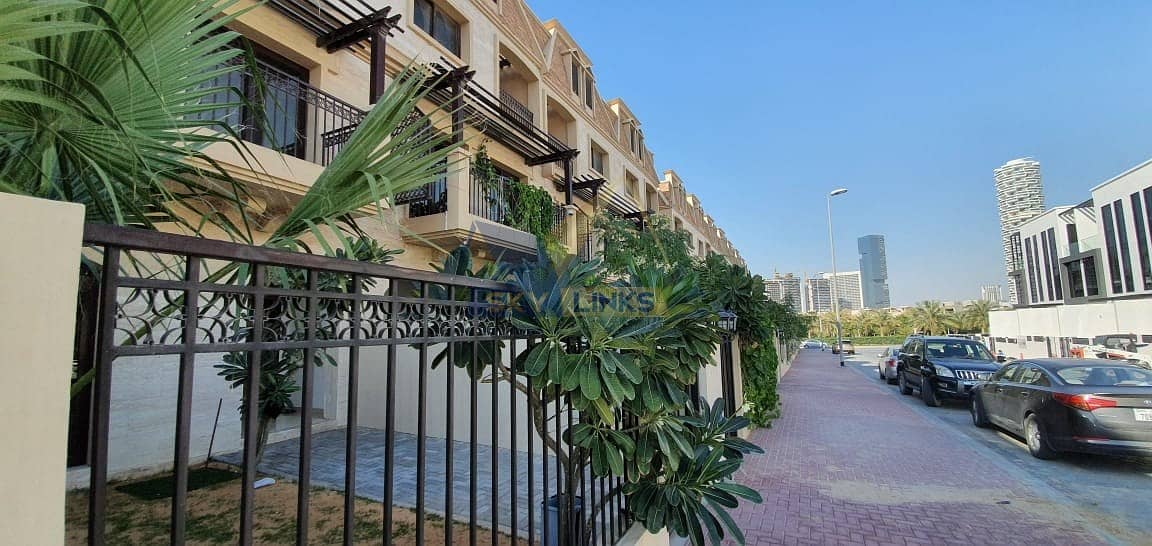 Brand New 4 BHK + Maid | Corner Unit