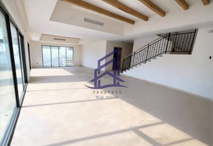 6 Bedroom Flat for Rent in DAMAC Lagoons, Dubai - photo_5929253621612613383_y. jpg