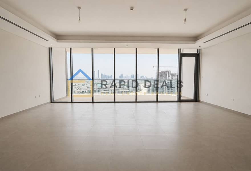 Elegant 4BR+M Apartment with Stunning Skyline View Elegant 4BR+M Apartment with Stunning Skyline View