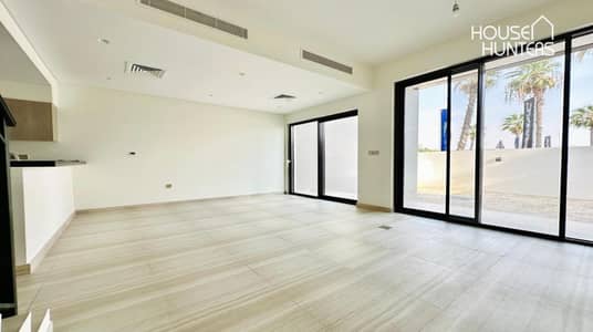 3 Schlafzimmer Villa zum zum Verkauf in DAMAC Hills, Dubai - Villa in DAMAC Hills,Greenwoods, 3 schlafzimmer, 3100000 AED - 15739908 3 Schlafzimmer Villa zum zum Verkauf in DAMAC Hills, Dubai - Villa in DAMAC Hills,Greenwoods, 3 schlafzimmer, 3100000 AED - 15739908