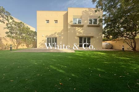 3 habitaciones Villa para en Alquiler en The Meadows, Dubai - Villa en The Meadows,The Meadows 9, 3 dormitorios, 325000 AED - 15740451 3 habitaciones Villa para en Alquiler en The Meadows, Dubai - Villa en The Meadows,The Meadows 9, 3 dormitorios, 325000 AED - 15740451