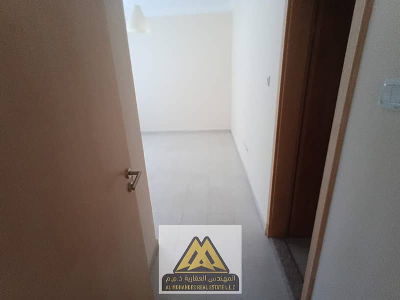 8 2fe836d5-a16a-4fda-b50a-983fea993f54. jpg