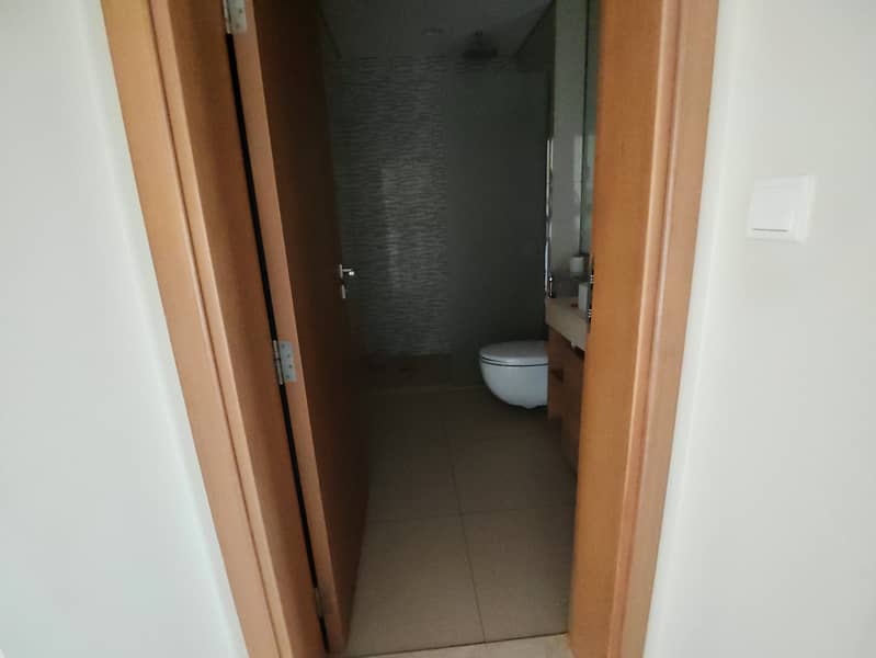 10 1000507843. jpg
