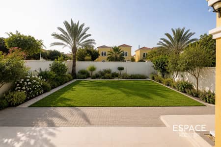 3 Bedroom Villa for Rent in Jumeirah Park, Dubai - Large Plot | Well Maintained | Great Location