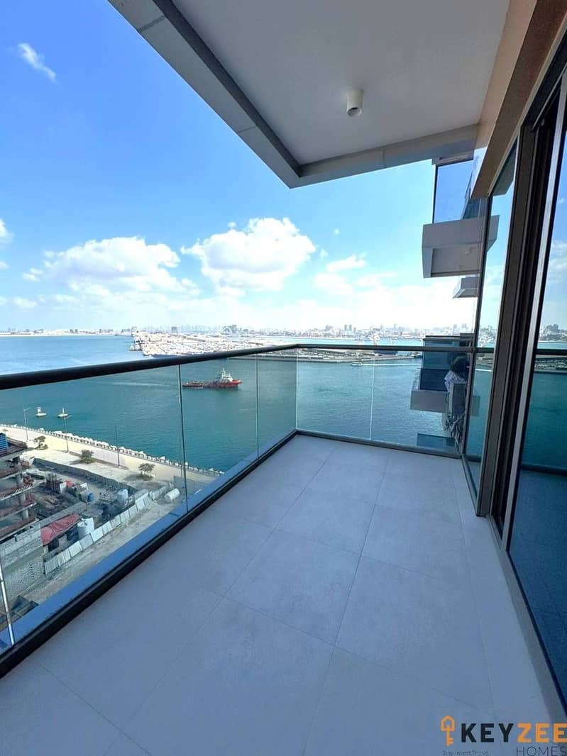 WATERFRONT VIEW | SPACIOUS UNIT | PRIME LOCATION WATERFRONT VIEW | SPACIOUS UNIT | PRIME LOCATION