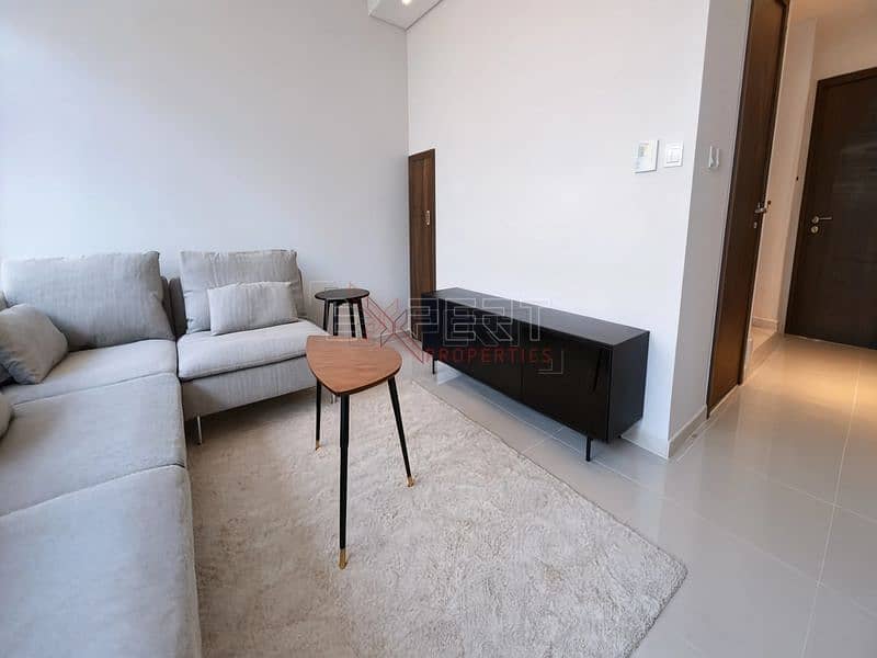 4 Image 4