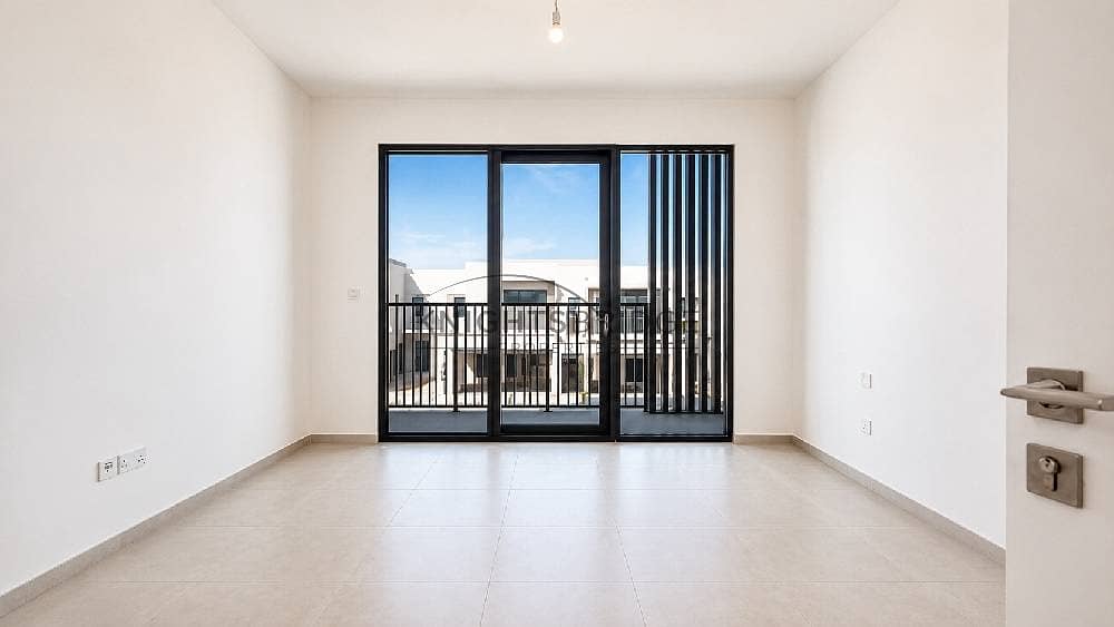 Single Row I Best Price | Close To The Park Single Row I Best Price | Close To The Park