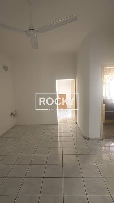 1 habitación Apartamento para en Alquiler en Bur Dubai, Dubai - WhatsApp Image 2026-07-07 at 4.12. 02 PM. jpeg 1 habitación Apartamento para en Alquiler en Bur Dubai, Dubai - WhatsApp Image 2026-07-07 at 4.12. 02 PM. jpeg