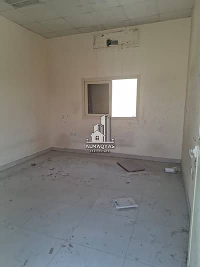 سكن عمال  للايجار في المنطقة الصناعية، الشارقة - 1000839276. jpg