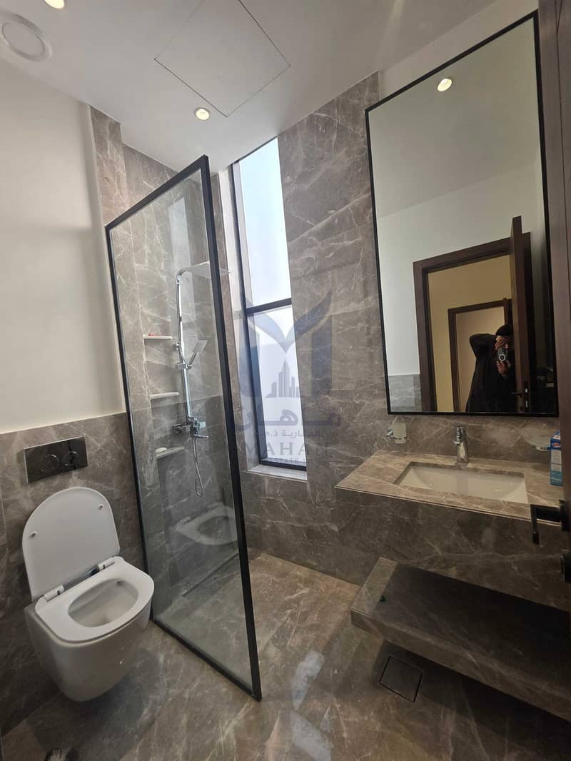 6 1000312040. jpg