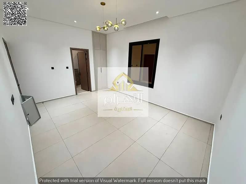 13 850149427-1066x800. webp
