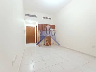 Studio for Rent in Deira, Dubai - WhatsApp Image 2026-07-08 at 7.20. 40 AM (3). jpeg Studio for Rent in Deira, Dubai - WhatsApp Image 2026-07-08 at 7.20. 40 AM (3). jpeg