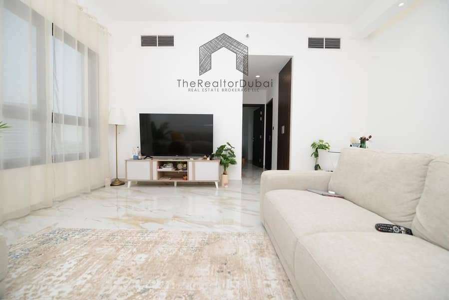 OP price | Ready to move | Fully furnished | High Ceiling - Image 3