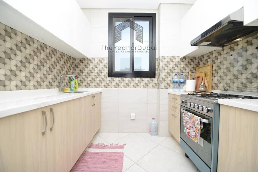 OP price | Ready to move | Fully furnished | High Ceiling - Image 10