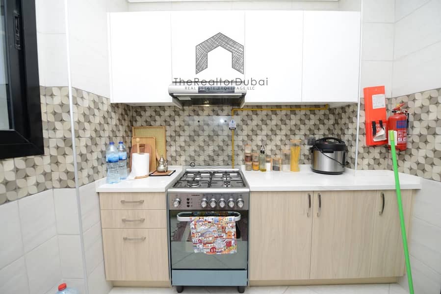 OP price | Ready to move | Fully furnished | High Ceiling - Image 11
