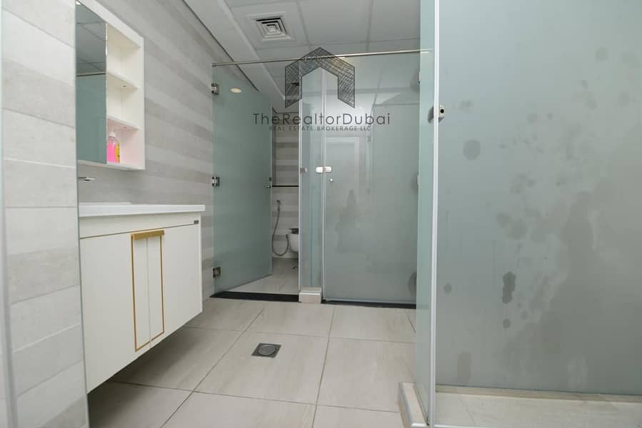OP price | Ready to move | Fully furnished | High Ceiling - Image 20
