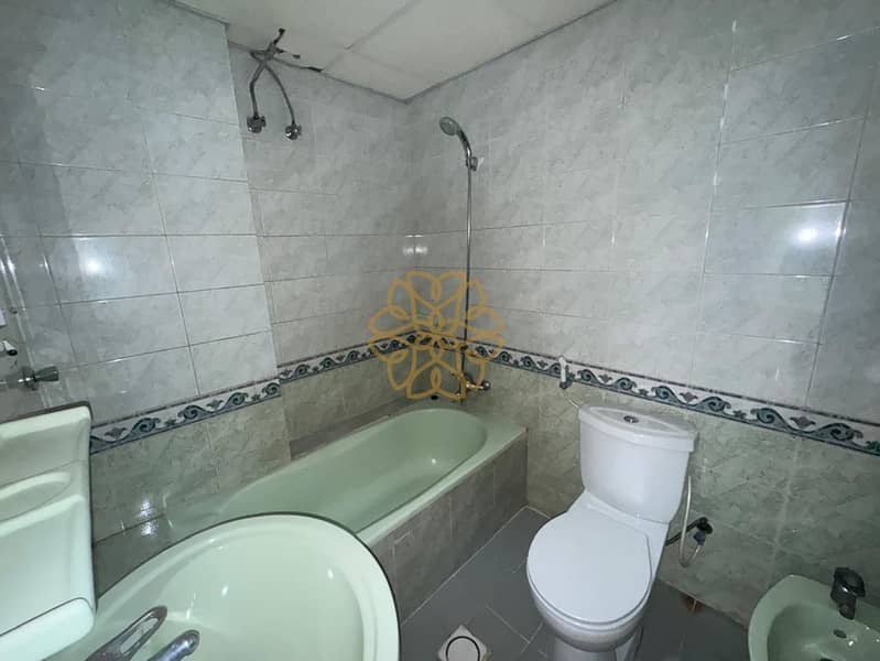 6 12045. jpg